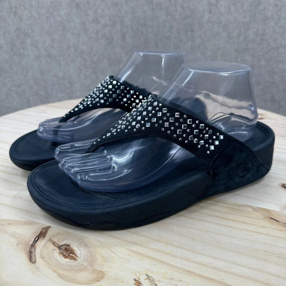 FitFlop Novy Sandals Womens 8 Black Crystal Embellished Suede Platform Flip Flop